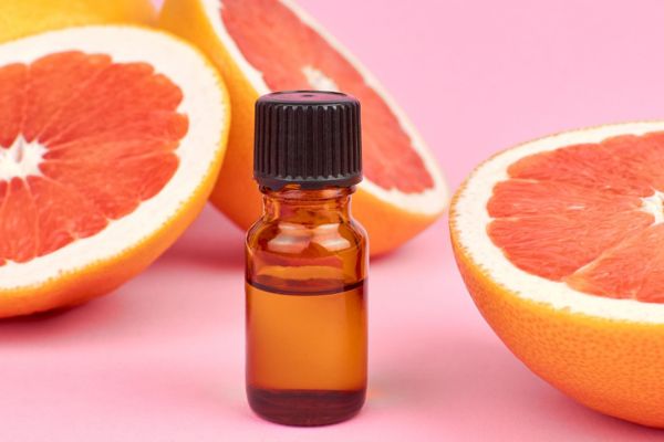 Để phát huy tối đa công dụng của tinh dầu bưởi, bạn cần chú ý những điều sau 