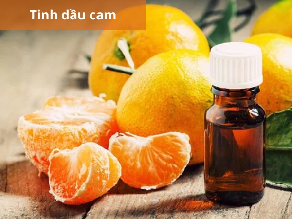 Tinh dầu cam có hương thơm ngọt nhẹ tạo cảm giác thư thái, dễ chịu