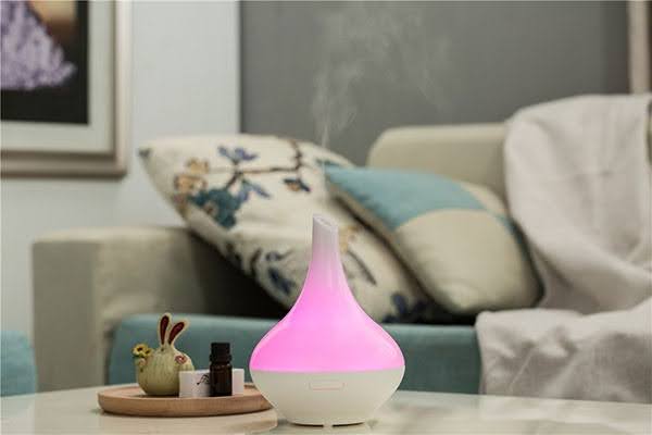 Tinh dầu tác động đến tinh thần và thể chất, giúp tinh thần thoải mái