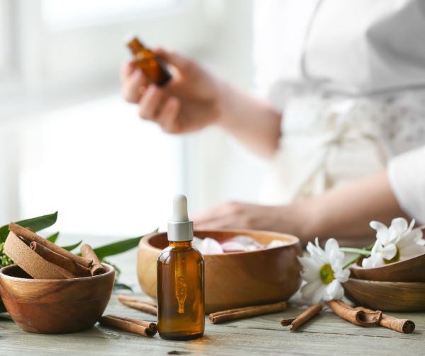 Tinh dầu quế làm hương liệu mỹ phẩm và thực phẩm