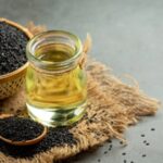 Tinh dầu hạt thì là đen sở hữu đặc tính chống viêm và chống oxy hóa mạnh mẽ