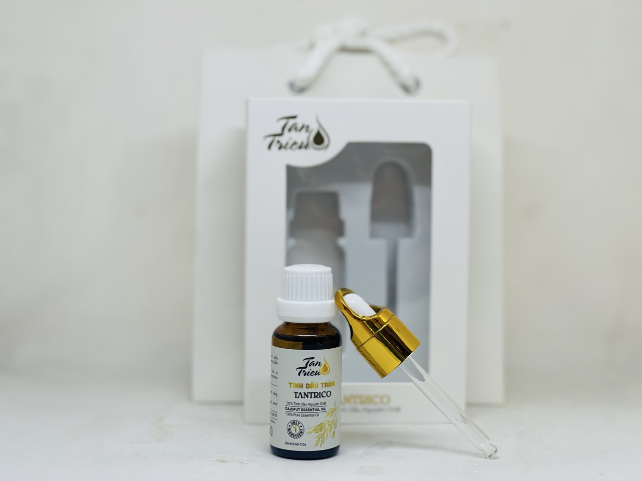 Tinh dầu tràm thiên nhiên nguyên chất 
