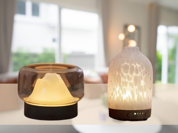 Đèn xông tinh dầu giúp tạo hương thơm dễ chịu cho không gian